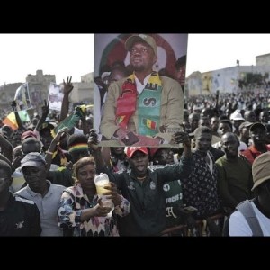 Présidentielle au Sénégal : la justice ouvre la voie à une candidature de l'opposant SONKO